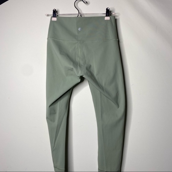 Lululemon Wunder Under Crop High Rise Full on 21” - Picture 4 of 6